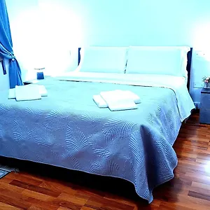  Проживание в семье Venice Италия